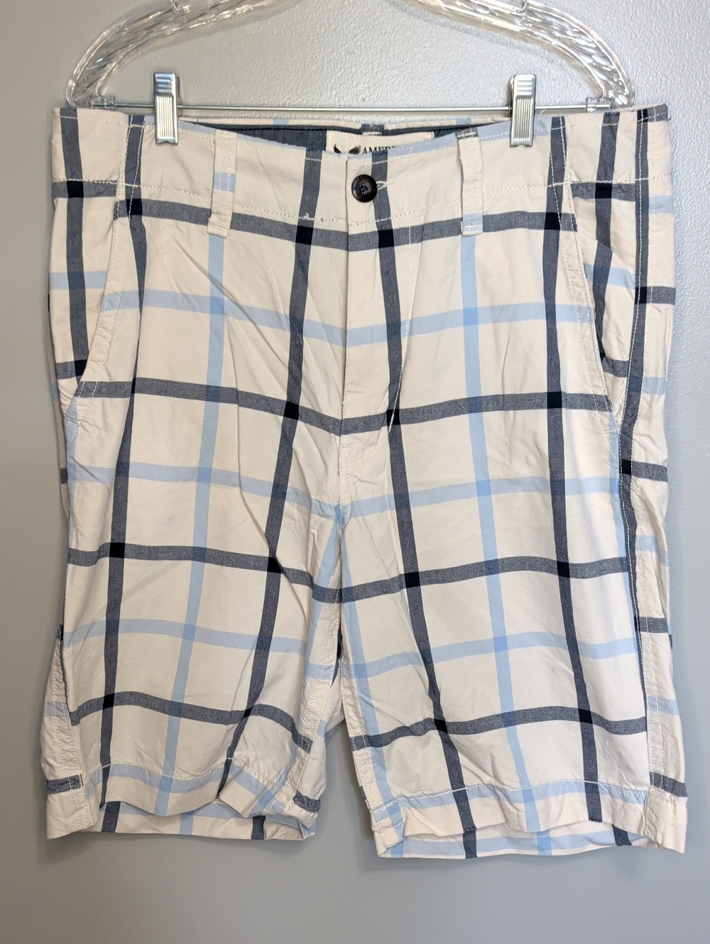 Men's Plaid Flat Front Shorts in Cream and Blues Size 34